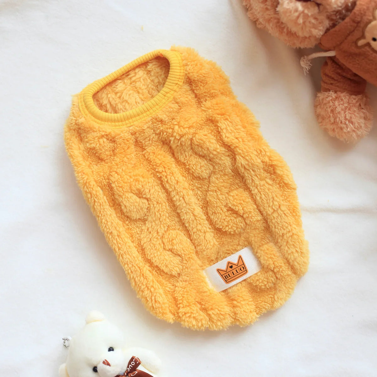 Yellow cozy fleece sweater for dogs and cats, warm and soft for autumn and winter from TrendyPet's Zone.