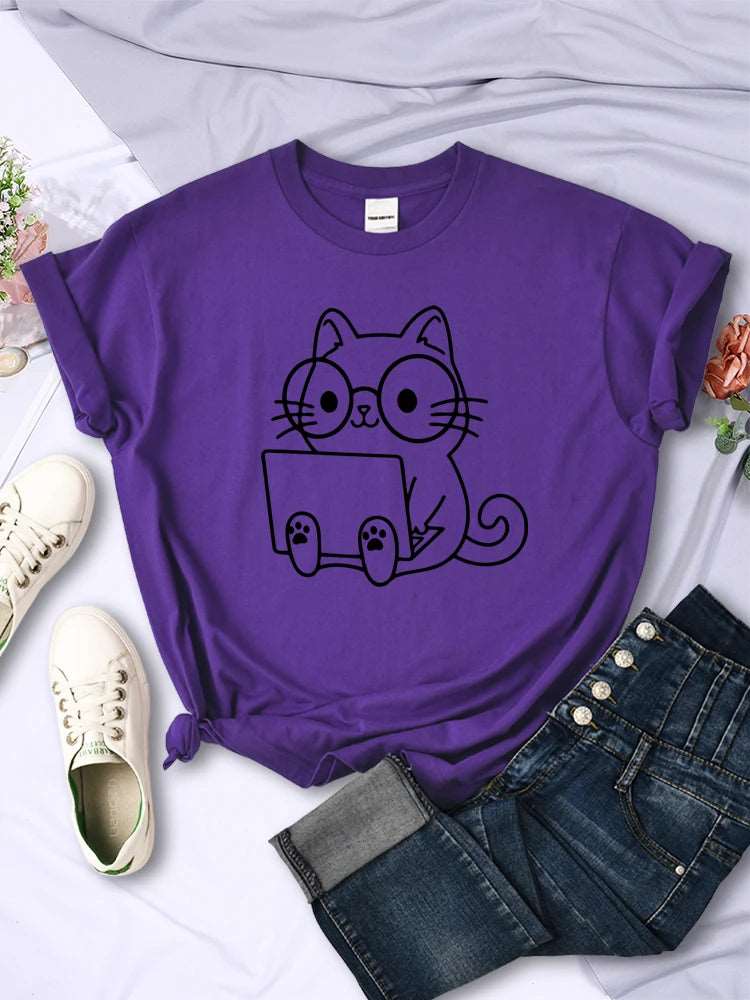 Purple Careful Study Of Work Cat Sketches Women T-Shirt Personality Trend Casual Tee Clothing Street Creative Tops Female Short Sleeve TrendyPet's Zone