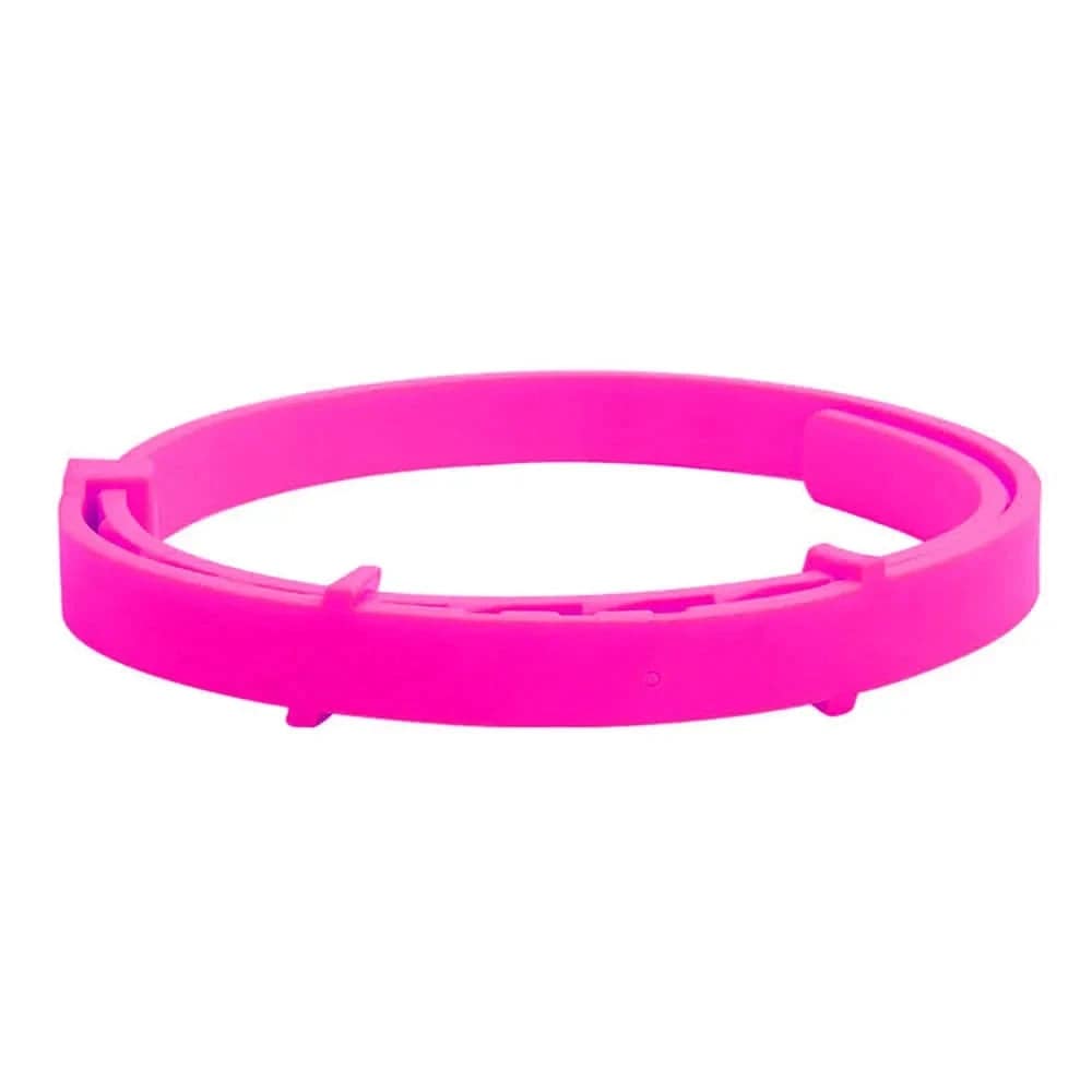 Pink TrendyPet's Zone calming cat collar in box, adjustable for 60 days, reduces anxiety with natural pheromone scent.