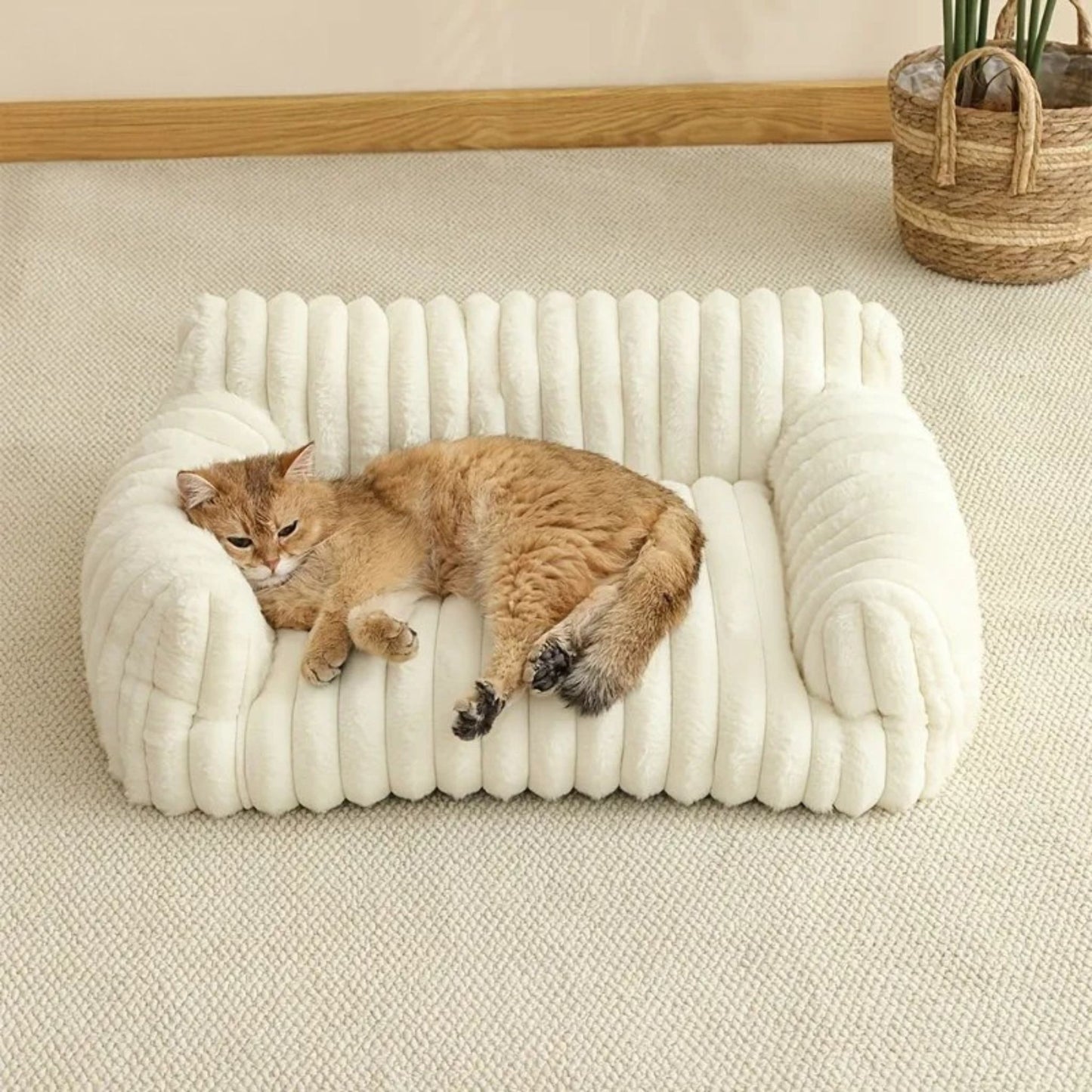 Beige Cat Sofa Bed – Soft Polyester Striped Pet Bed, Breathable All-Season Cozy Couch for Small to Medium Cats TrendyPet's Zone