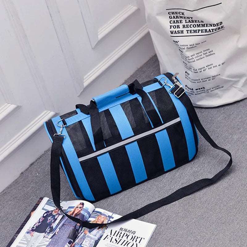 Blue Pet Carrying Bag Large Capacity Portable Breathable Shoulder Bag For Outdoor Use Suitable For All Seasons - TrendyPet's Zone