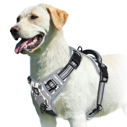 Gray adjustable no-pull dog harness with easy control handle, designed by TrendyPet's Zone for comfortable walking and restraint.