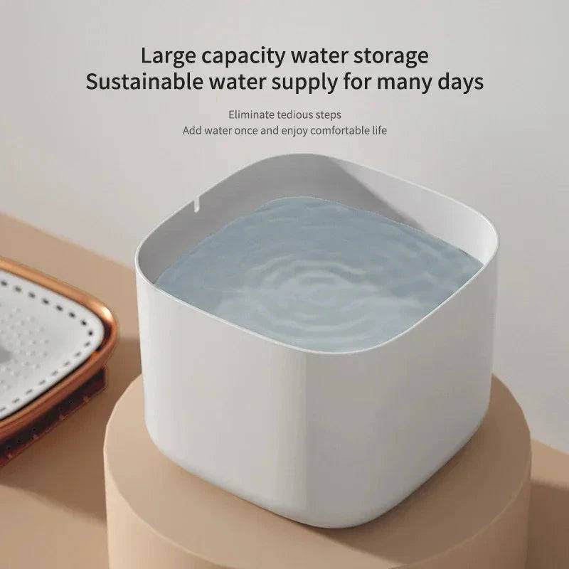 Green 3L automatic cat water fountain with LED light, ultra-silent electric pet water dispenser by TrendyPet's Zone.